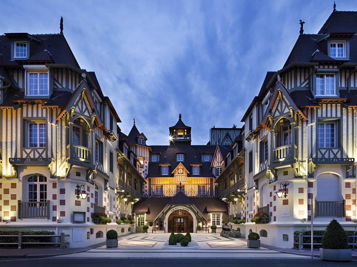 Hotel-le-Normandy---Deauville-800X600--15-